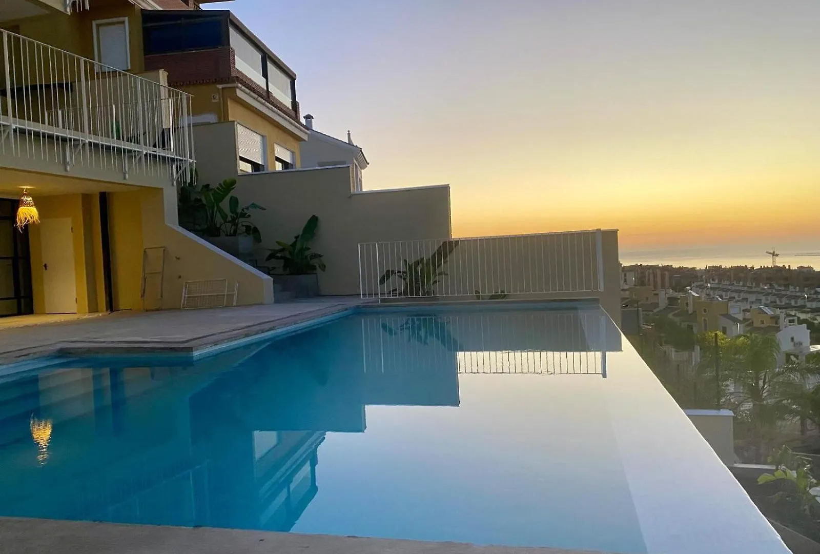 Spacious Villa With Great Views! Benalmadena