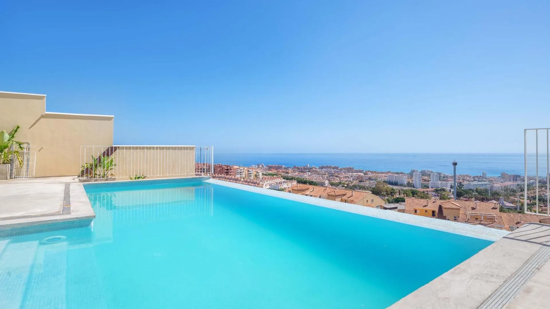 Spacious Villa With Great Views! Benalmadena