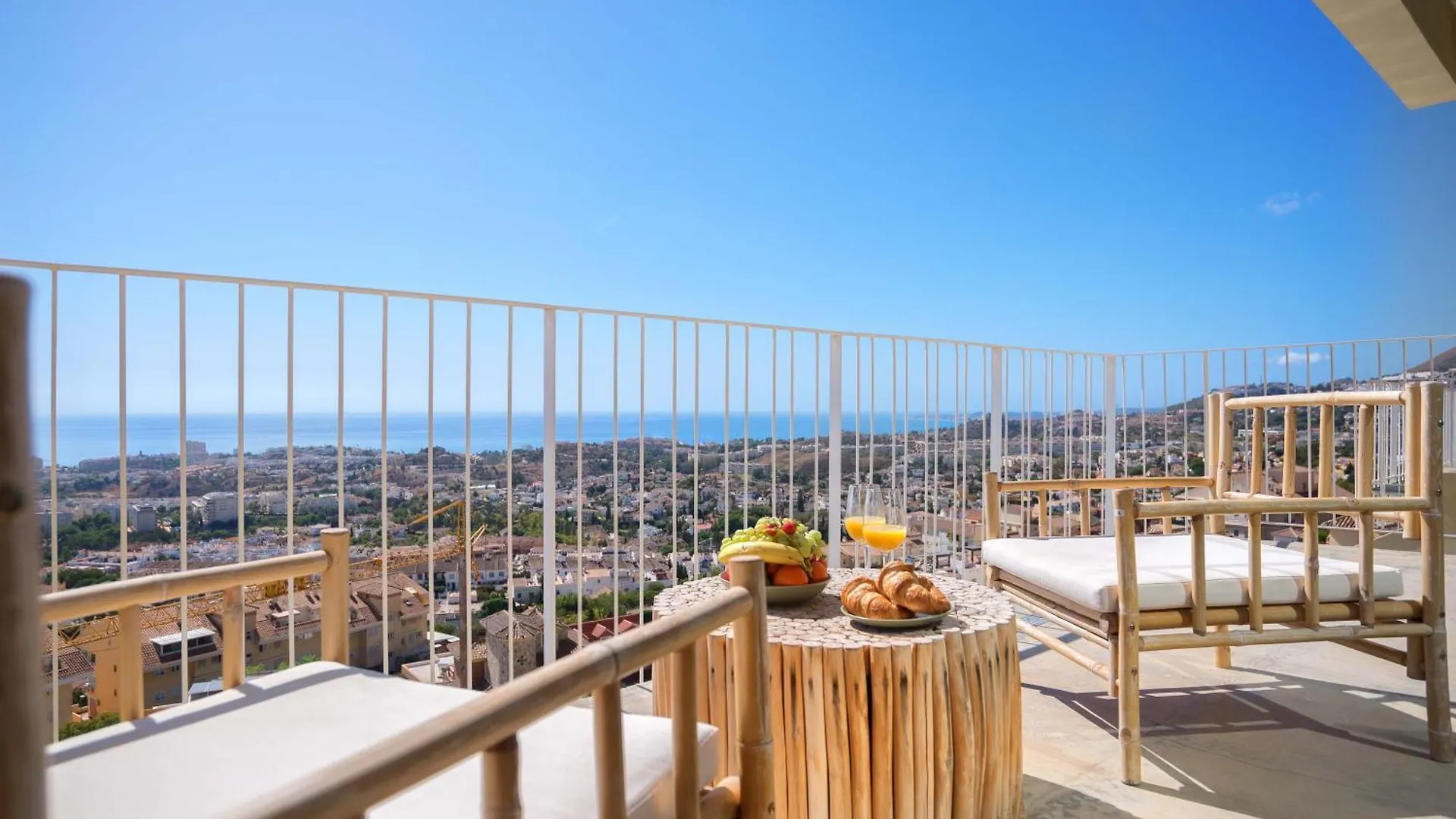 Spacious Villa With Great Views! Benalmadena