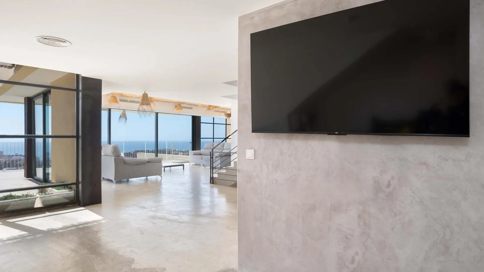 Spacious Villa With Great Views! Benalmadena