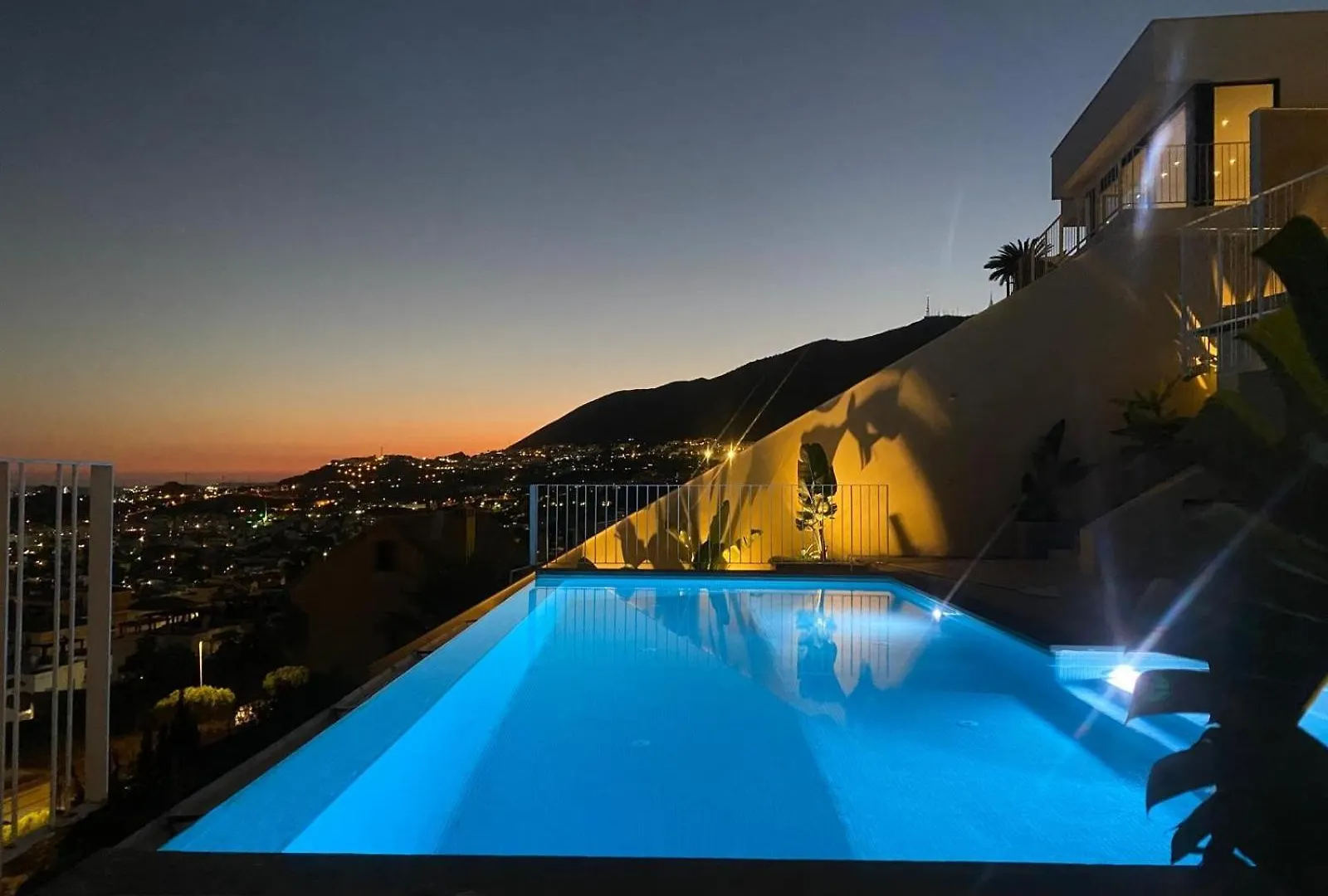 Spacious Villa With Great Views! Benalmadena Spain