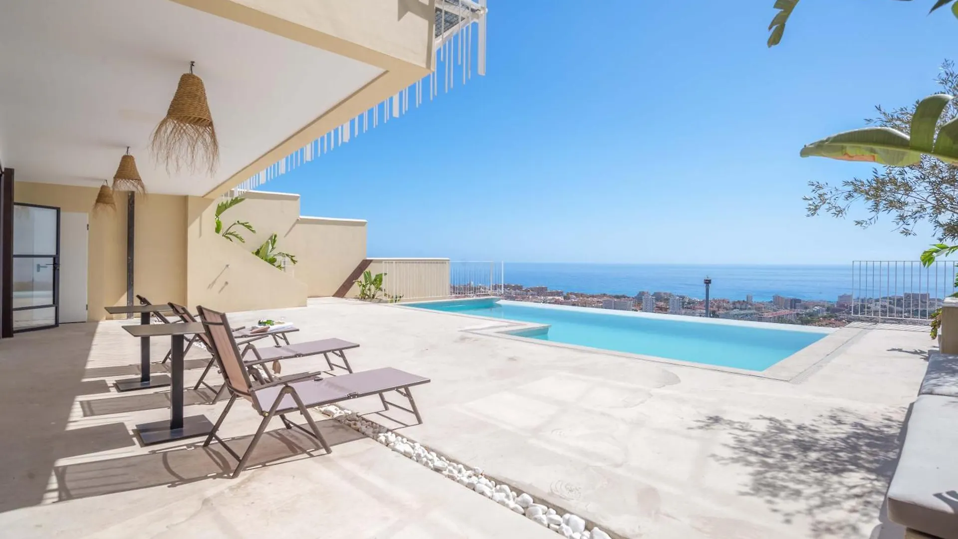 Spacious Villa With Great Views! Benalmadena